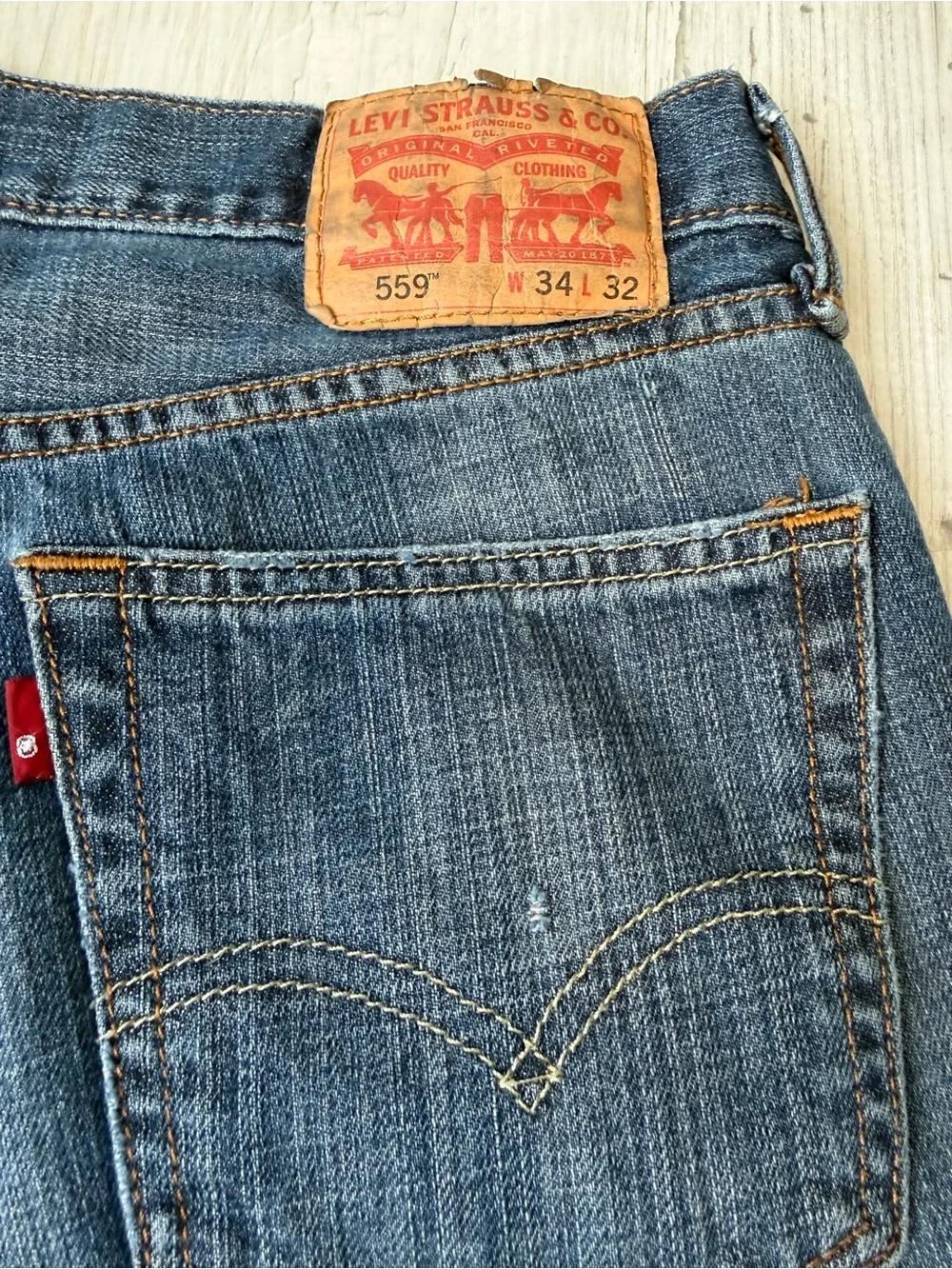 Levi's Straight-Leg Jeans in Medium Blue Wash